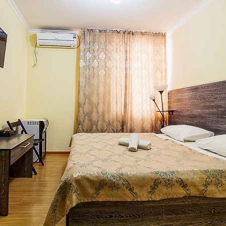 Bereket Hotel Astana Bagian luar foto